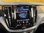Volvo XC60 2.0 T6 Plug-in hybrid AWD Plus Dark | Panoramadak | Trekhaak | 360 Camera | Stoel & Stuur Verwarming |