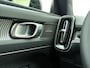 Volvo EX40 Extended Range Plus / Forest Lake / Nubuck / Panoramadak / Harman&Kardon / PDC + Camera / Adapt. Cruise / BLIS / Getint glas / 19'' / Zwart dak /