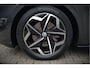 Volkswagen ID.3 First Plus 58 kWh | Stoelverwarming | Stuurverwarming | Camera | Adaptive Cruise Control | Navigatie | Keyless | Parkeersensoren | LED | Apple Carplay | NAP |