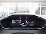 Peugeot 2008 SUV Allure Mild Hybride 145PK e-DCS6 Automaat, Rijklaarprijs, Navigatie 360 Camera Adaptieve Cruise Control DAB+ LED
