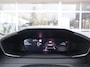 Peugeot 2008 SUV Allure Mild Hybride 145PK e-DCS6 Automaat, Rijklaarprijs, Navigatie 360 Camera Adaptieve Cruise Control DAB+ LED