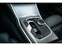 BMW 3-Serie 330e xDrive M Sport | Shadow | Panorama | Head-Up | Elek. trekhaak | Widescreen | Hifi | Camera | 18' inch |