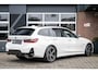 BMW 3-Serie 330e xDrive M Sport | Shadow | Panorama | Head-Up | Elek. trekhaak | Widescreen | Hifi | Camera | 18' inch |