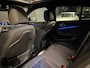 BMW 1-Serie 120i High Executive Edition M Pano/ M stoelen/ H&K/ 19"/ Camera/ Keyless/ Skyscraper Grau