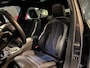 BMW 1-Serie 120i High Executive Edition M Pano/ M stoelen/ H&K/ 19"/ Camera/ Keyless/ Skyscraper Grau