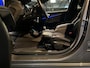 BMW 1-Serie 120i High Executive Edition M Pano/ M stoelen/ H&K/ 19"/ Camera/ Keyless/ Skyscraper Grau