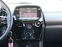 Peugeot 108 1.0 e-VTi Allure | AppleCarplay/AndroidAuto | Airco | Bluetooth | LED | Start/Stop Systeem | Buitenspiegels elektrisch verstel -en verwarmbaar | 15"LMV |