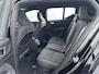 Volvo XC40 Recharge Core 70 kWh | 1e Eig. | All Season | Stoel + stuurverwarming | Trekhaak | Warmtepomp | El. bed. achterklep | Camera |