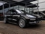 Porsche Cayenne 4.0 Turbo | SPORTCHRONO | VIERWIELBESTURING | PTV + | 21 INCH | PASM LUCHTVERING | PDLS + | ELEKTR.TREKHAAK | ADAPTIVE CRUISE CONTROL | SOFTCLOSE | APPLE CARPLAY | SFEERVERLICHTING |  PORSCHE ONDERHOUDEN |