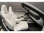 Porsche 911 Cabrio 992 3.0 Carrera 4 (2020) Sport Chrono, Sportuitlaat, Bi-color leder, Lane Assist, adaptive cruise.