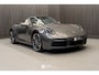 Porsche 911 Cabrio 992 3.0 Carrera 4 (2020) Sport Chrono, Sportuitlaat, Bi-color leder, Lane Assist, adaptive cruise.