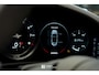 Porsche 911 Cabrio 992 3.0 Carrera 4 (2020) Sport Chrono, Sportuitlaat, Bi-color leder, Lane Assist, adaptive cruise.