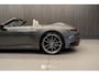 Porsche 911 Cabrio 992 3.0 Carrera 4 (2020) Sport Chrono, Sportuitlaat, Bi-color leder, Lane Assist, adaptive cruise.