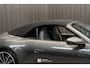 Porsche 911 Cabrio 992 3.0 Carrera 4 (2020) Sport Chrono, Sportuitlaat, Bi-color leder, Lane Assist, adaptive cruise.