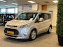 Ford Tourneo Connect L1 Rolstoelauto 3+1 of 5+0 - Rolstoel geschikt