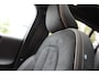 Volvo EC40 Twin Motor Performance Ultra Black Edition 82 kWh 360 Graden Camera | Harman/Kardon geluidsinstallatie | Adaptive Cruise control | Extra Getint Glas | Lichtmetalen velgen 20'' | Panoramisch dak | 360 Graden Camera | Sfeerverlichting | Verwarmbare voorstoelen