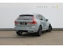 Volvo XC60 T8 Plug-in hybrid 455PK AWD Plus Black Edition Head-up display / Panoramisch schuif-kanteldak / Luchtvering / Trekhaak / 360graden camera / Google Infotainment