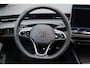 Volkswagen ID.7 Tourer Pro Limited Edition 286PK | Achterbank in ongelijke delen neerklapbaar incl. middenarmsteun en doorlaadmogelijkheid | Afstandscontrolesysteem (Front Assist), met voetgangers- en fietsersherkenning | Airconditioning automatisch, 2-zone (Climatronic)