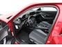 Peugeot e-2008 EV Allure Première 50 kWh | Incl. 12 maanden garantie | Cruise control | Climate control | Apple carplay/Android auto | DAB radio | Navigatie |