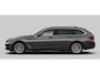 BMW 5-Serie Touring 530e Driving Assistant Professional - Comfort Access - Head up - Harman Kardon - Sportstoel - Elektrisch verwarmde stoelen - Active Protection - BMW Laserlight - High Beam Assistant - Getinte Ruiten -