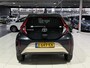 Toyota Aygo X 1.0 VVT-i MT Pulse | Dealer onderhouden | NL-Auto| Apple Carplay | Achteruitrijcamera | Bi-Tone