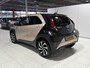 Toyota Aygo X 1.0 VVT-i MT Pulse | Dealer onderhouden | NL-Auto| Apple Carplay | Achteruitrijcamera | Bi-Tone