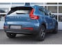 Volvo XC40 2.0 B4 Plus Dark | 2000 kg trekgewicht | Harman/Kardon Audio | Stoel & Stuurverwarming | Elektrische stoelen met geheugen | Dodehoek sensoren |