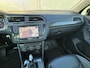 Volkswagen Tiguan 2.0 TSI 4Motion Highline * Panorama * Trekhaak * Leder * Virtual Cockpit * Side Assist *