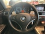BMW 3-Serie 320i AUTOMAAT/CRUISE CONTROL/STOELVERWARMING/KANTEL/SCHUIFDAK/PARKEERSENSOREN V&A/CLIMA AIRCO/NAVIGATIE/LM-VELGEN