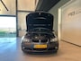 BMW 3-Serie 320i AUTOMAAT/CRUISE CONTROL/STOELVERWARMING/KANTEL/SCHUIFDAK/PARKEERSENSOREN V&A/CLIMA AIRCO/NAVIGATIE/LM-VELGEN
