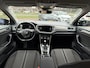 Volkswagen T-Roc 1.5 TSI Sport Business R Automaat / Airco clima/ Naviagtie/ Cruise adapt/ Appel carplay/ LED/ PDC/ Trekhaak/LMV