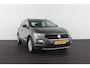 Volkswagen T-Roc 1.0 TSI Style > 110pk/Kleur Indium Grey/Parkeersensoren/navi/All season banden
