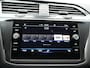 Volkswagen Tiguan 1.4 TSI eHybrid R-Line Business Automaat - Stoelverwarming - Navigatie - Side assist