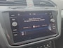 Volkswagen Tiguan 1.5 TSI Comfortline Business | Navi | PDC | Elektrische Achterplep | Verw. Voorstoelen
