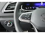 Volkswagen T-Roc 1.5 TSI 150pk DSG R-Line Edition Trekhaak Camera Stoelverwarming Virtual Cockpit Navigatie