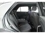 Volkswagen T-Roc 1.5 TSI 150pk DSG R-Line Edition Trekhaak Camera Stoelverwarming Virtual Cockpit Navigatie