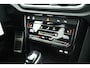 Volkswagen T-Roc 1.5 TSI 150pk DSG R-Line Edition Trekhaak Camera Stoelverwarming Virtual Cockpit Navigatie