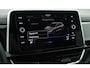 Volkswagen T-Roc 1.5 TSI 150pk DSG R-Line Edition Trekhaak Camera Stoelverwarming Virtual Cockpit Navigatie
