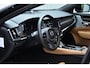Volvo S90 2.0 T8 AWD Inscription Exclusive | B&W | Luchtvering | Schuif/kanteldak | NL-Auto! |
