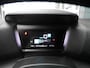 Citroën E-C4 Shine 50 kWh | Keyless entry en start | 18 inch lichtmetalen velgen | Achteruitrijcamera | Adaptive cruise control | Head up display | Climate control | Extra getint glas