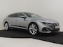 Volkswagen Arteon Shooting Brake 1.4 TSI eHybrid R-Line Business+ 218pk | Trekhaak | Panorama dak | Lederen bekleding met memory stoelen | Camera achter | Navigatie | Stuur + Bank + Stoelverwarming | 19"LMV