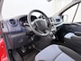 Opel Vivaro D126pk L2H1 Dubbele Cabine Euro 6 Navi Airco Trekhaak Camera Cruise Control Bluetooth Pdc 5-Persoons Betonplex Vloer Wandbetimmering Schuifdeur Regen-Lichtsensor 1.6CDTI 1e Eigenaar Origineel Nederlandse Auto Dealeronderhouden 2.000kg trekvermogen