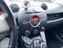 Mazda 2 1.3 TS met AIRCO, PARROT EN NIEUWE APK!