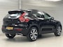 Volvo XC40 2.0 T4 R-Design / NL Auto / Leder/Alcantara Bekleding / Navigatie / Elektrische Kofferbak / Camera / Adaptive Cruise Control / 20 Inch Velgen /