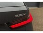 BMW 3-Serie Touring 330e xDrive | Sportleder | Head-Up | Laserlicht | Comfort Access | Memory
