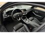BMW 3-Serie Touring 330e xDrive | Sportleder | Head-Up | Laserlicht | Comfort Access | Memory