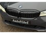 BMW 3-Serie Touring 330e xDrive | Sportleder | Head-Up | Laserlicht | Comfort Access | Memory