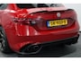 Alfa Romeo Giulia 2.9 V6 Quadrifoglio 570+PK Squadra CARBON/HALF LEDER+ALCANTARA+MEMORY/19" LMV/CAM/LINE/ACC/ECC/12 MND GARANTIE!