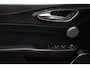 Alfa Romeo Giulia 2.9 V6 Quadrifoglio 570+PK Squadra CARBON/HALF LEDER+ALCANTARA+MEMORY/19" LMV/CAM/LINE/ACC/ECC/12 MND GARANTIE!