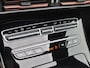 Mercedes-Benz EQC 400 4MATIC Business Solution AMG 80 kWh | SOH 95% | Panoramadak | Trekhaak | Sfeerverlichting | Camera |